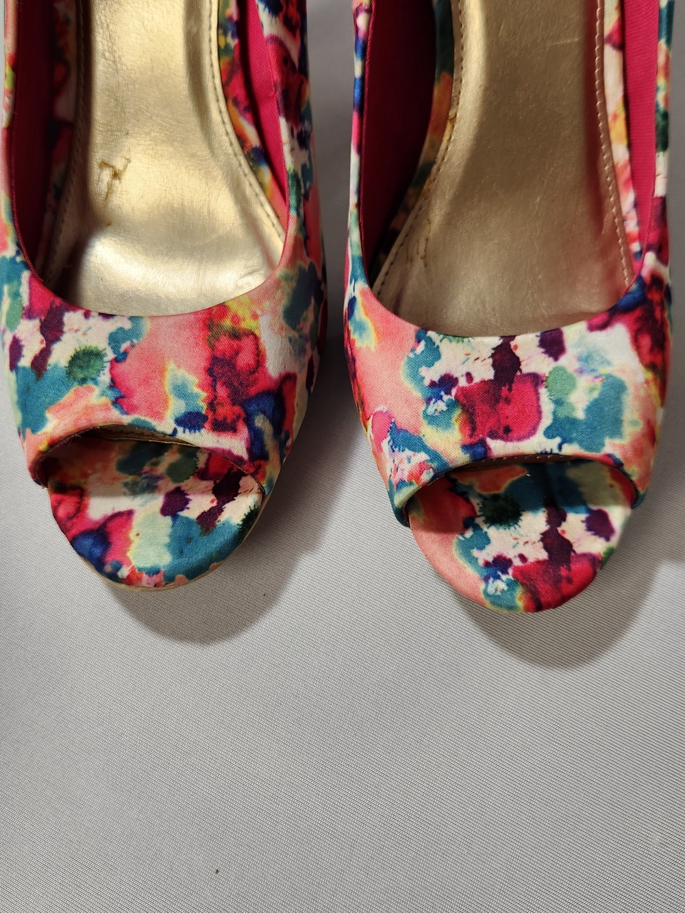 ⭐️Christian Siriano Floral Watercolor Peep Toe Stiletto Heels Pumps Vibrant 9.5 - Picture 7 of 16